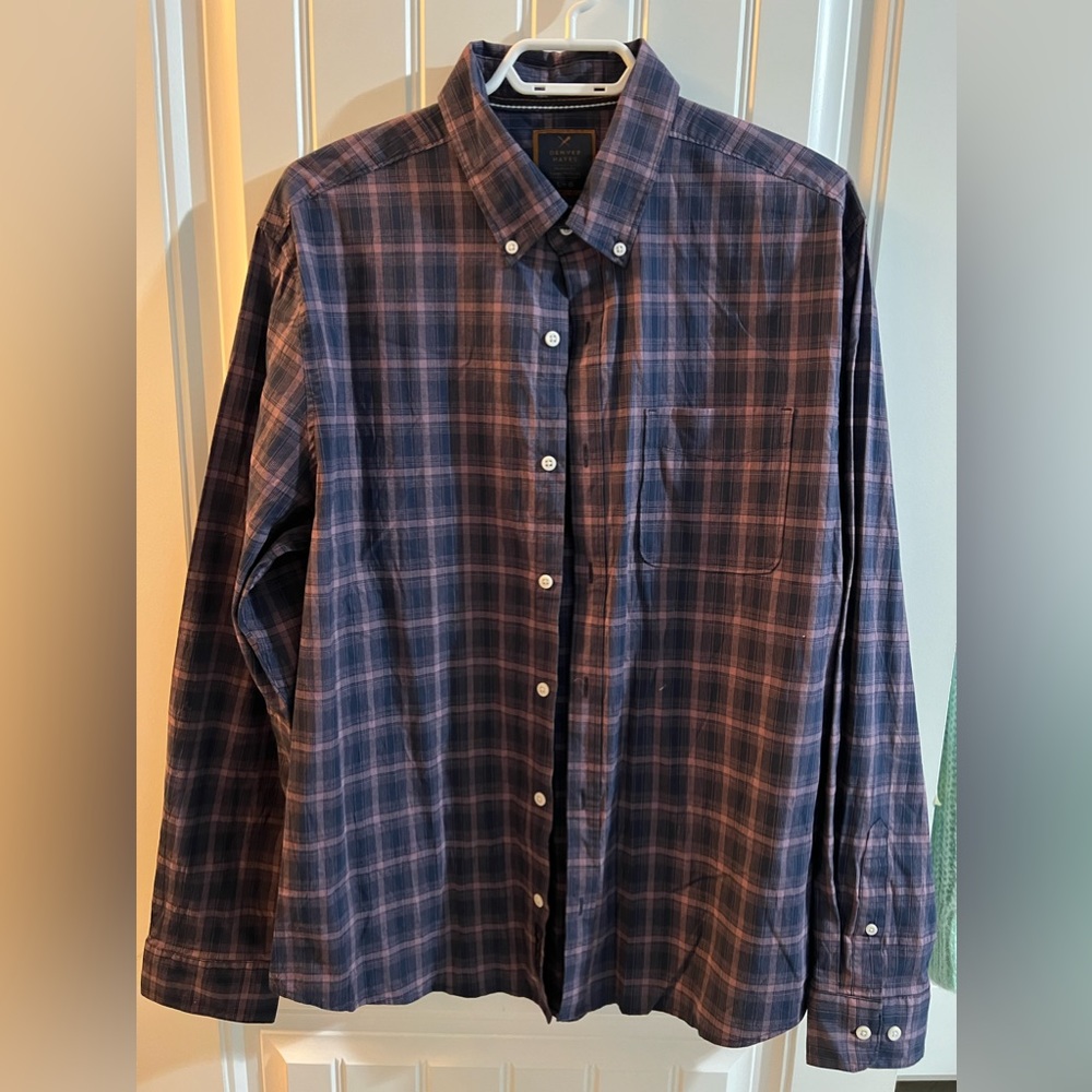 Denver Hayes Button Up